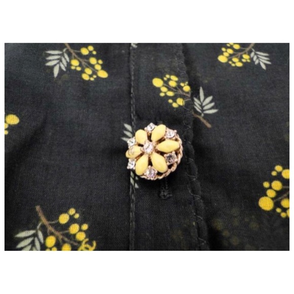 ✨Gorgeous CHANEL Runway CC Logo Gripoix Button Blouse Shirt Top - Picture 10 of 15
